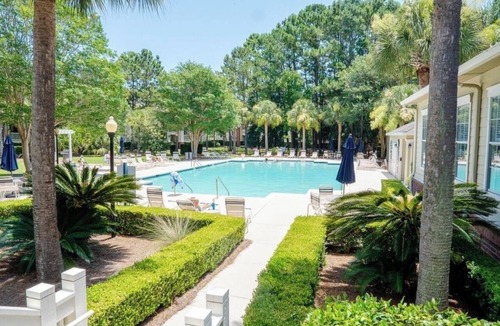 Mount Pleasant Condo | Charming Coastal Condo Minutes from the Beach and Charleston
