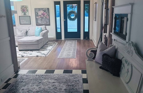 Hurricane Mills Bed & Breakfast | Charming Farmhouse, Peaceful and Private