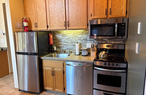 Two Harbors Condo | Charming Lakehome Central to Superior's North Shore Attractions 2 Bed/1 Bath