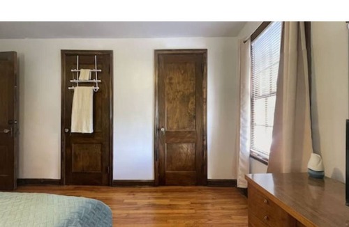Dunbar House | Cheerful 3-bedroom home in Dunbar WV