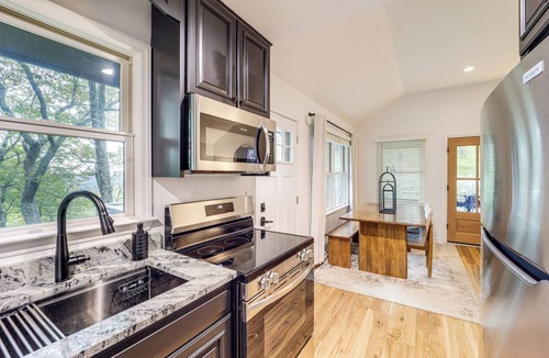 Blowing Rock Cabin | Chic Cabin! Epic Views of Grandfather Mountain