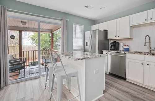 Charleston House | Chucktown Charm- 8 Mins to Credit One