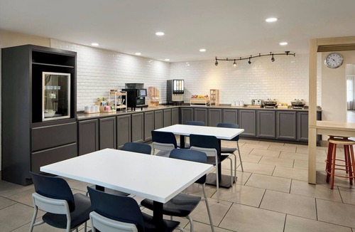 Jeffersontown Hotel | City Express by Marriott Louisville Southeast