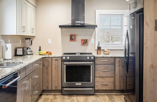 Keene Cottage | Clear Sky Cottage - A Spacious 1 BR Cottage Close to Charlottesville & Wineries.