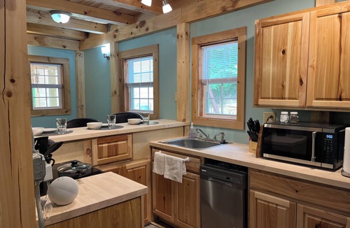 Rogersville Cabin | Clinch Mountain Reserve Cabins #2 & #3. 2-Cabin getaway near Rogersville, TN.