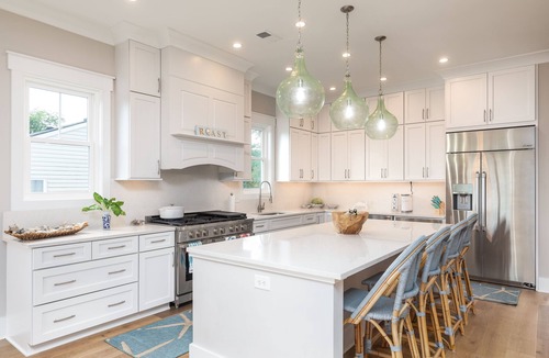 Isle of Palms House | CLOSE TO CHARLESTON/ROOFTOP/LUXURY AMENTIES/POOL/OCEAN VIEW/FANTASTIC FALL RATES