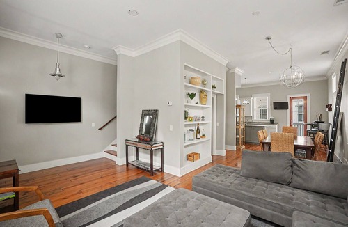 Historic Downtown Savannah House | Coastal Townhome Near Park with Parking by Lucky Savannah