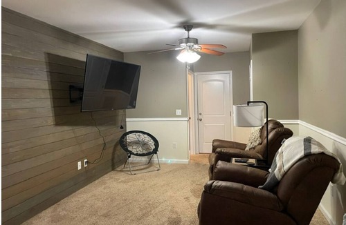 Johnson City House | Comfortable house in Johnson City