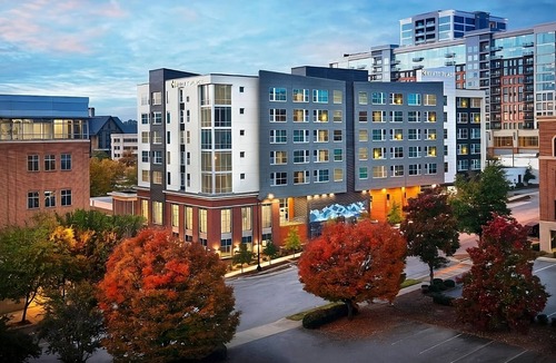 Greenville Downtown Apartment | Comfortable King Suite | Pool Access, Beach Nearby & Scenic Views