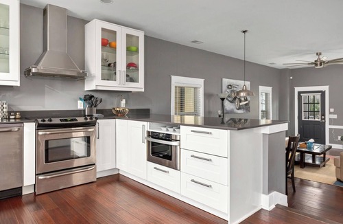 Hope Gardens House | Comfy 3 Queen+2 Twin Longs-Free Parking-Local Host