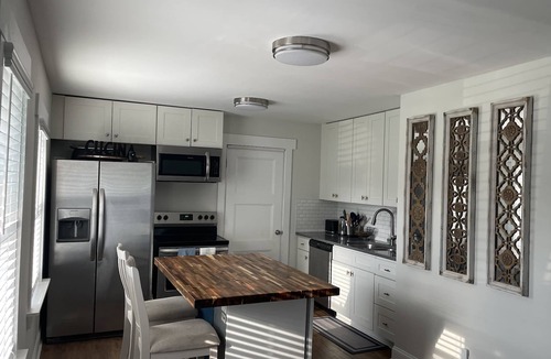 Woodbine House | Comfy Living in Nashville