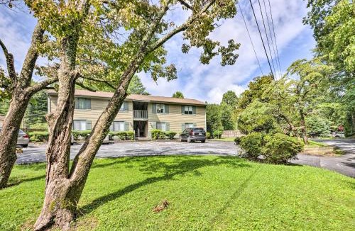 Hendersonville House | Condo w/Sunroom, Near Downtown Hendersonville!