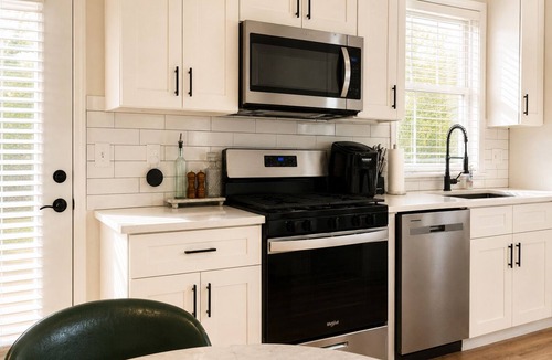 Church Street House | Contemporary Modern 2bed 2bath house with a grill, yard & office near Airport