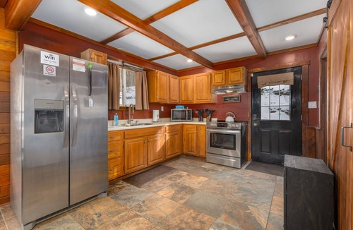 Terra Alta Cabin | Country Roads & WV Home Game Weekend Getaway Includes 4 Free WV Football Tix
