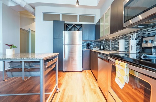 Central Business District Apartment | Cozy 1-Bedroom Apartment with AC In quaint Cincinnati