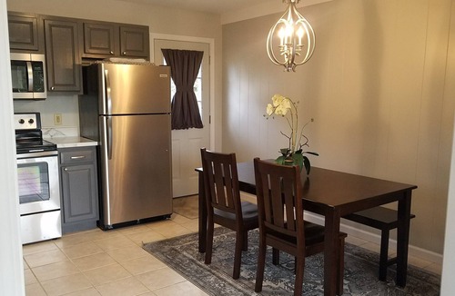 Tiffin House | Cozy 3 Bedroom Ranch No steps