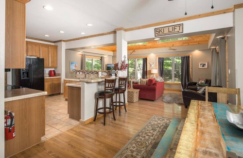 Charter Hills House | Cozy Beech Mountain Cabin Near Ski Slopes