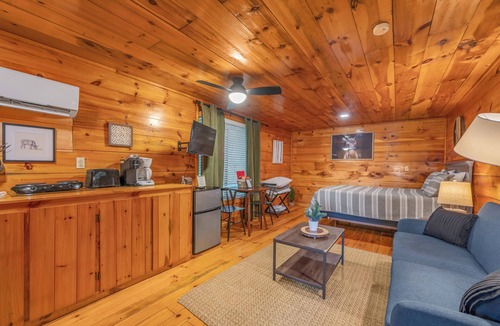 Farmers Cabin | Cozy Cabin Near Cave Run Lake & Marina #2