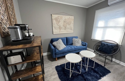 Fayetteville Apartment | Cozy Court Street Apartment Steps from Everything!