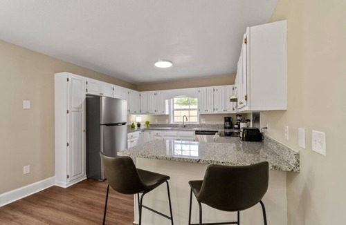 Greeneville House | Cozy Cutler Cottage in Greeneville