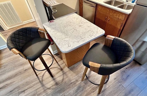 Crossville Apartment | Cozy In-Town Escape Large Yard Close to Everything