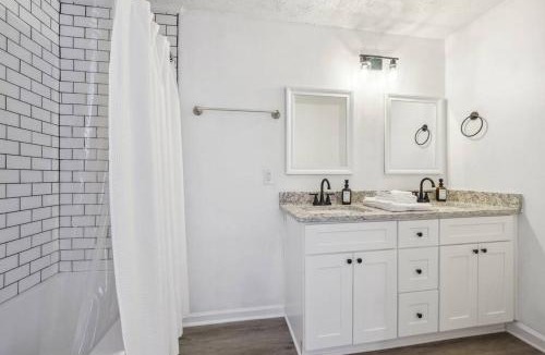 Kennesaw Apartment | Cozy Kennesaw Apartment Close to KSU with EV Plug In
