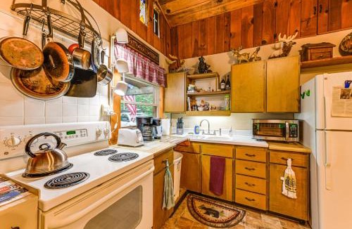 Franklin House | Cozy Little Cabin to Make Lasting Memories