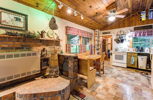 Franklin Cabin | Cozy Little Cabin to Make Lasting Memories