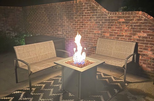 Goodlettsville Cabin | Cozy Pool House 20 mins from Downtown