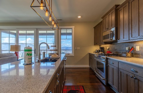 Lenoir Condo | Craig 201 Jurassic - Stunning views, fun community amenities!