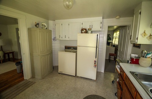 Crumpler Cabin | Crumpler Country Farmhouse - 170+ Acres w/River Access & Fire Pit