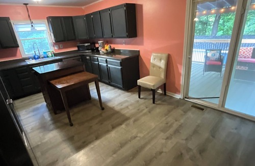 Taylors House | Cute 3 & 2 House with 2 decks and Game Room near Greenville, Greer, TR, Clemson