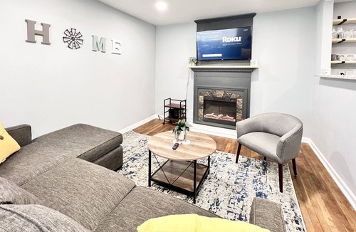 Dacula House | Cute Little 4Br/2bath Farmhouse - Corp Housing welcome!