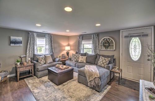 Damascus House | Damascus Cottage w/Fire Pit - 1 Mi to Trails