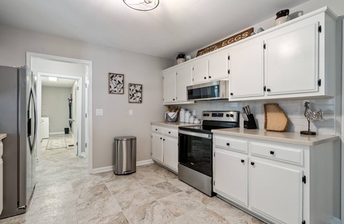 Cartersville House | Decked Out Getaway Pine MTN Trail, Pet Friendly