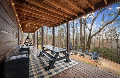 Ellijay House | DeerWoodsLodge DOT com-Ellijay Coosawattee River-Sleeps 16-ARCADE-Hot Tub-Fire Pit-Winery's