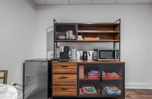 Charlotte Street Apartment | Deluxe King Suite in Downtown Asheville