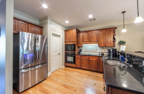 Eatonton House | Direct Lake Access | Home Theater | Sleeps 8