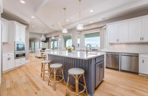 Isle of Palms House | Discounts! Serenity- 2 50th One of a kind Oceanfront Master Piece, Pool/Hot Tub