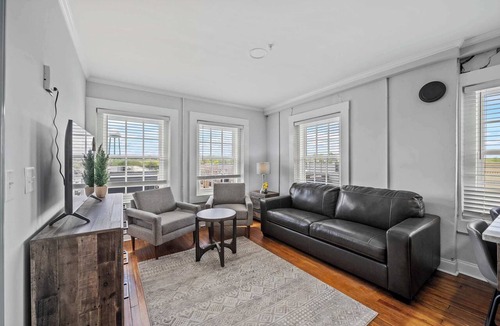 Conway Condo | Discover Conway Trendy Downtown Loft