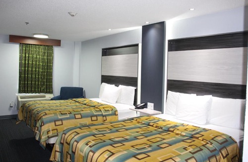 Cleveland Hotel | Douglas Inn & Suites