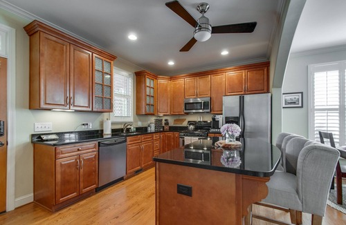 Hope Gardens House | Downtown Oasis - Convenient to EVERYTHING - Minutes to Downtown - Pvt Parking!
