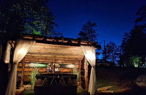Mountain Rest House | Dreamy Mountain Sanctuary—Private Hot Tub, Panoramic Sauna & Firelight