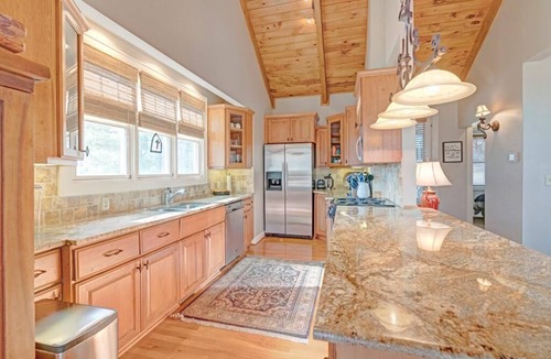 Foscoe House | Eagle's Wings- Mountain House, Gated Resort, Indoor/Outdoor Pools and Hot Tub, Fishing Ponds, Fit.