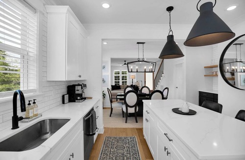 East Nashville House | East Nash Luxe Minutes to Nissan Stadium & Five Points