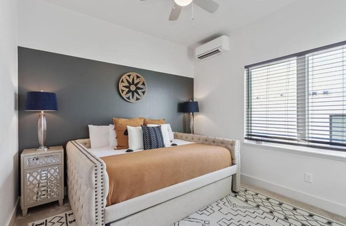 East Hill House | East Nash Rooftop 3 En-Suites City Views