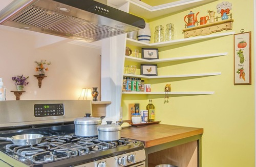 Rolling Acres House | East Nashville Bamboo Cottage