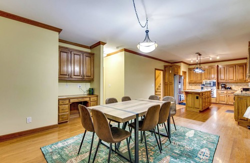 Northlake House | Easy Hwy Access to Dtwn Atlanta! Group Retreat