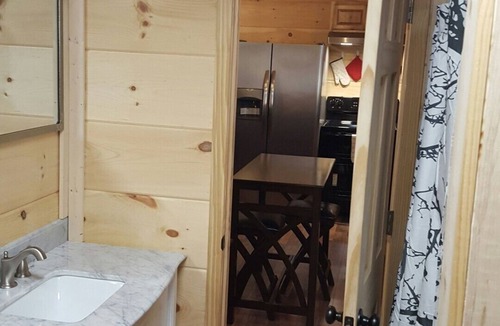 Gatlinburg Cabin | EASY LIVING IN GATLINBURG