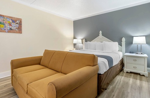 Conway Hotel | Econo Lodge Conway Central